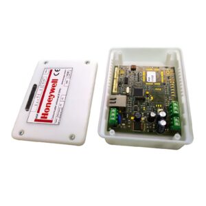 NOTIFIERCaja plástica de superficie para UCIP y UCIP/GPRS